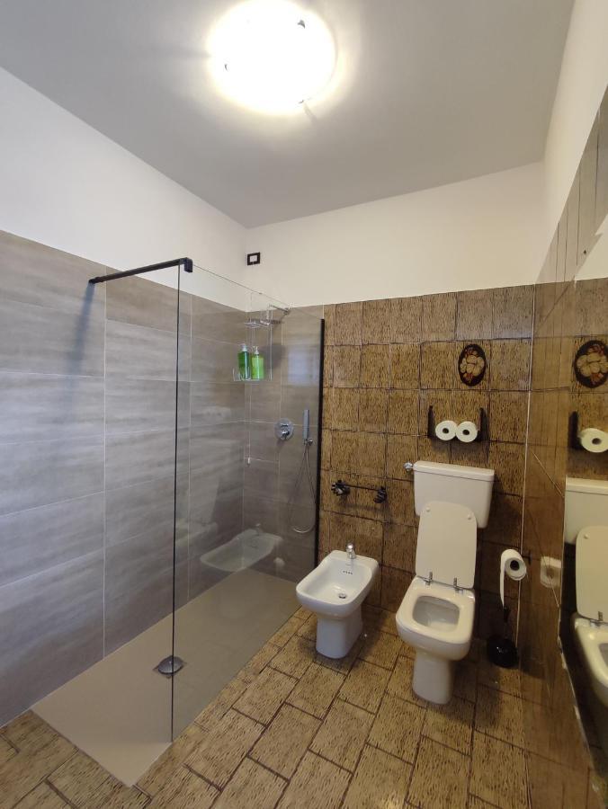 Ca Di Me Villa La Morra Ngoại thất bức ảnh