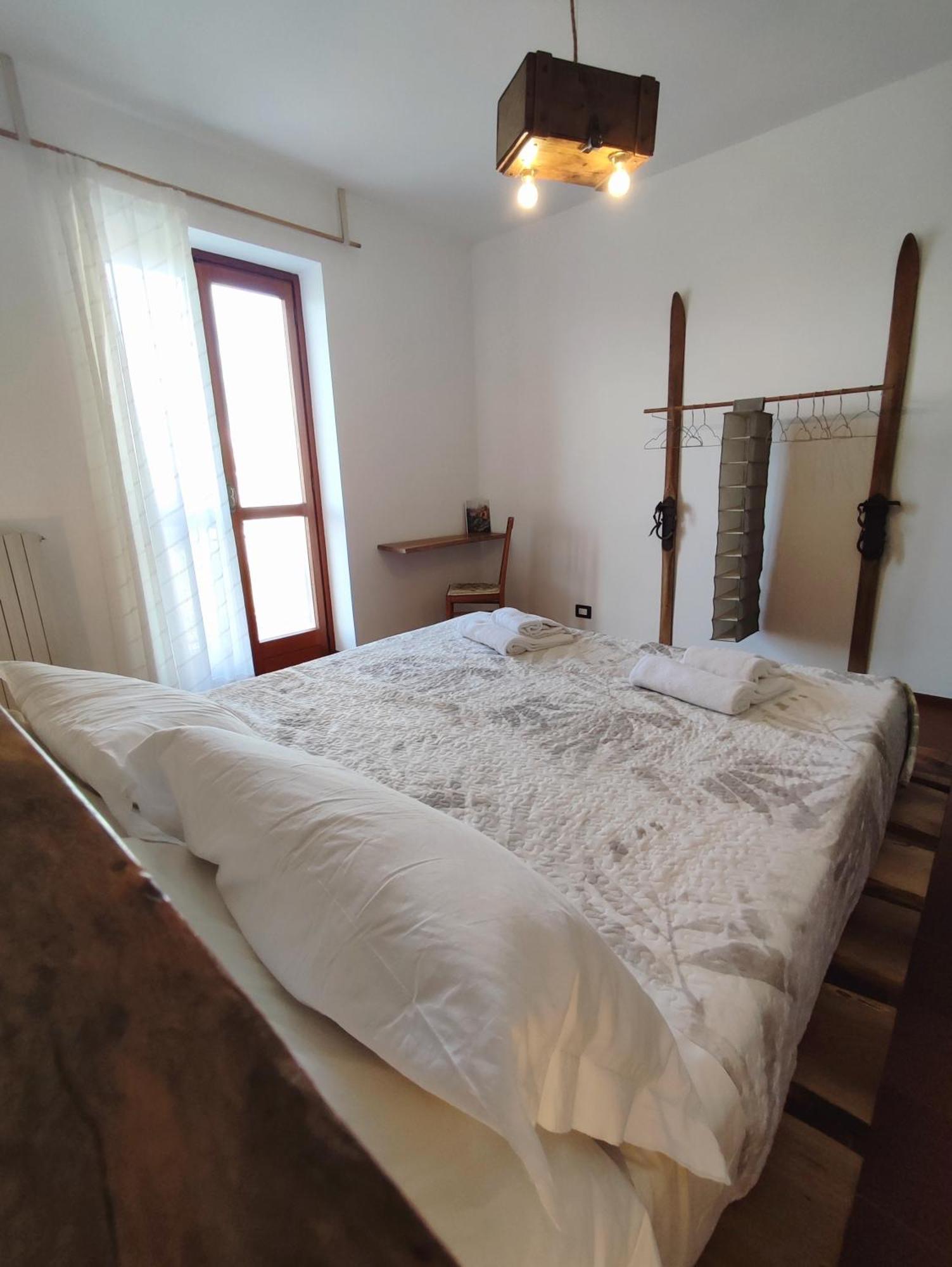 Ca Di Me Villa La Morra Phòng bức ảnh
